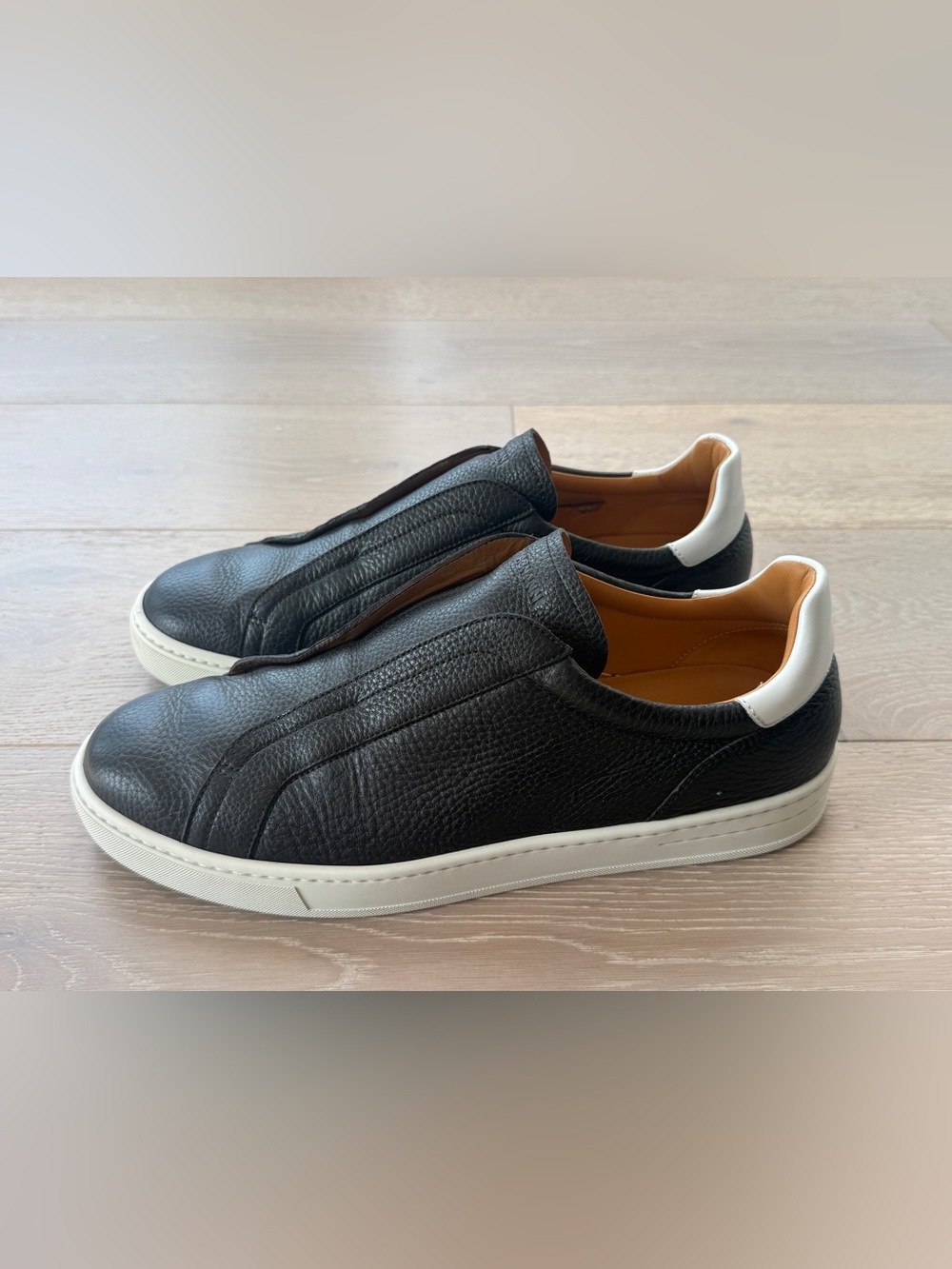 Magnanni Black Leather Slip-On Sneakers with White Heel Collar
